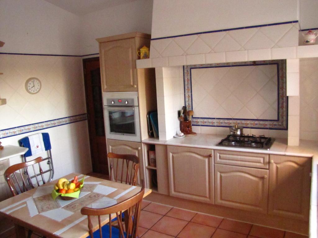 לאגוּ‏ש Highview Villa מראה חיצוני תמונה